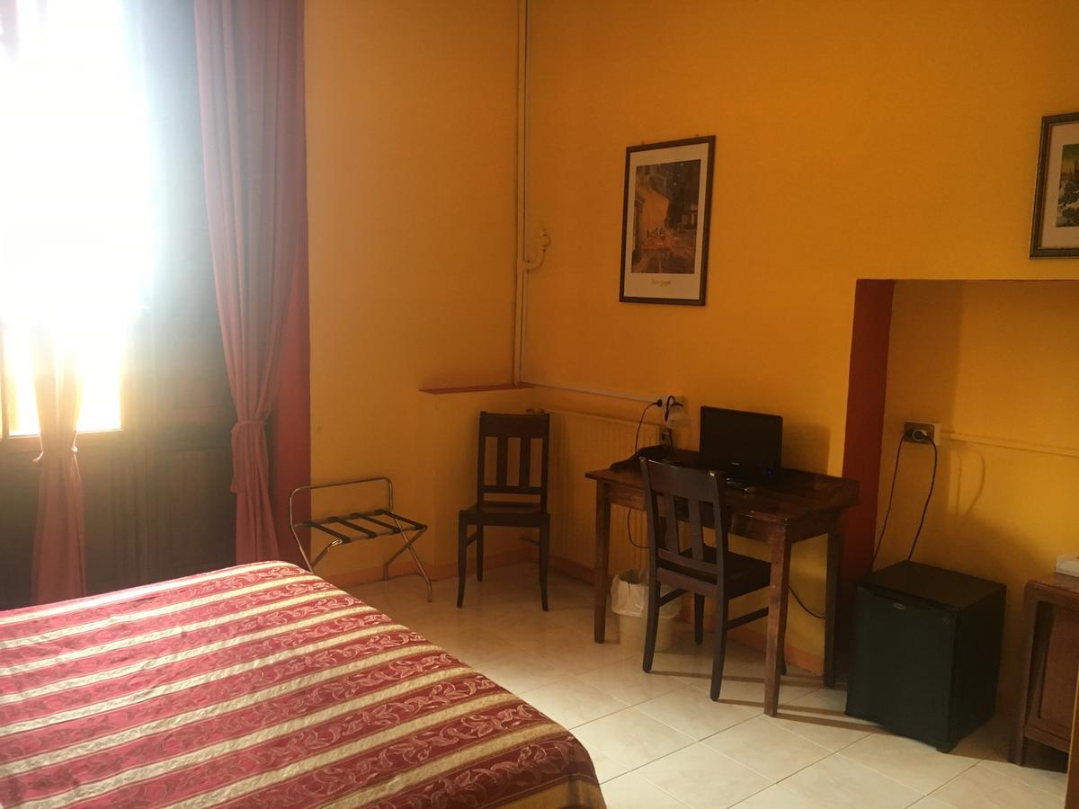 Hotel Europa Перуджа Екстериор снимка